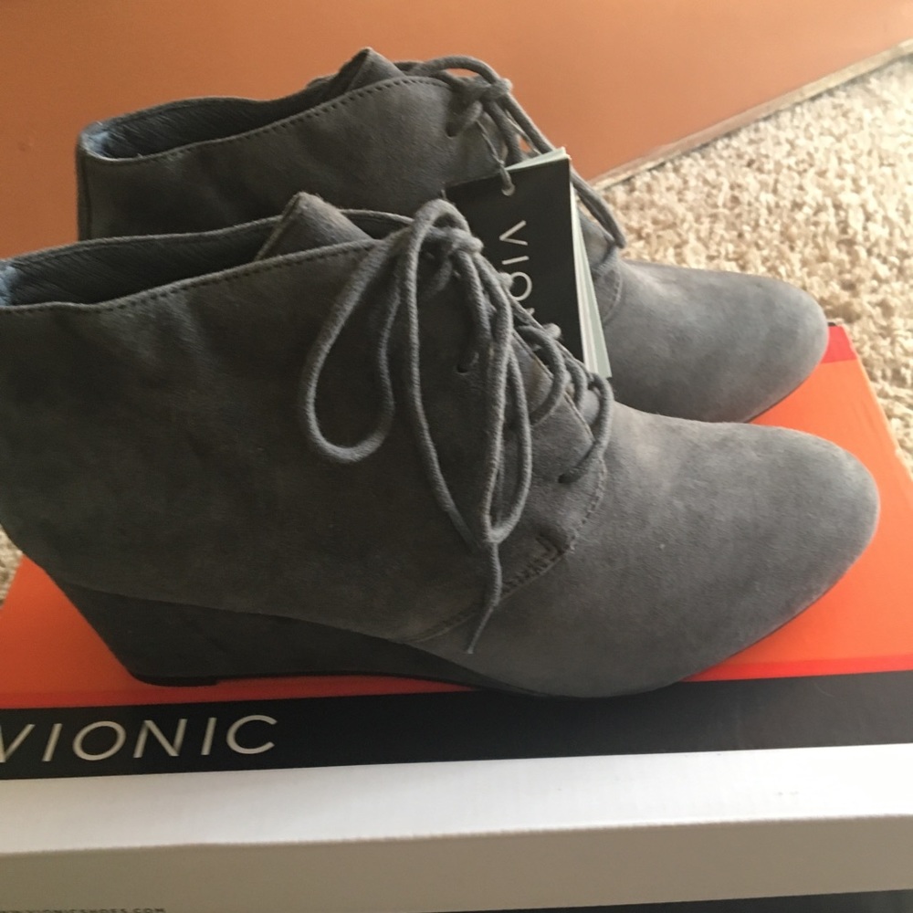 Vionic Womens Elevated Becca Wedge Lace-Up 8W!
